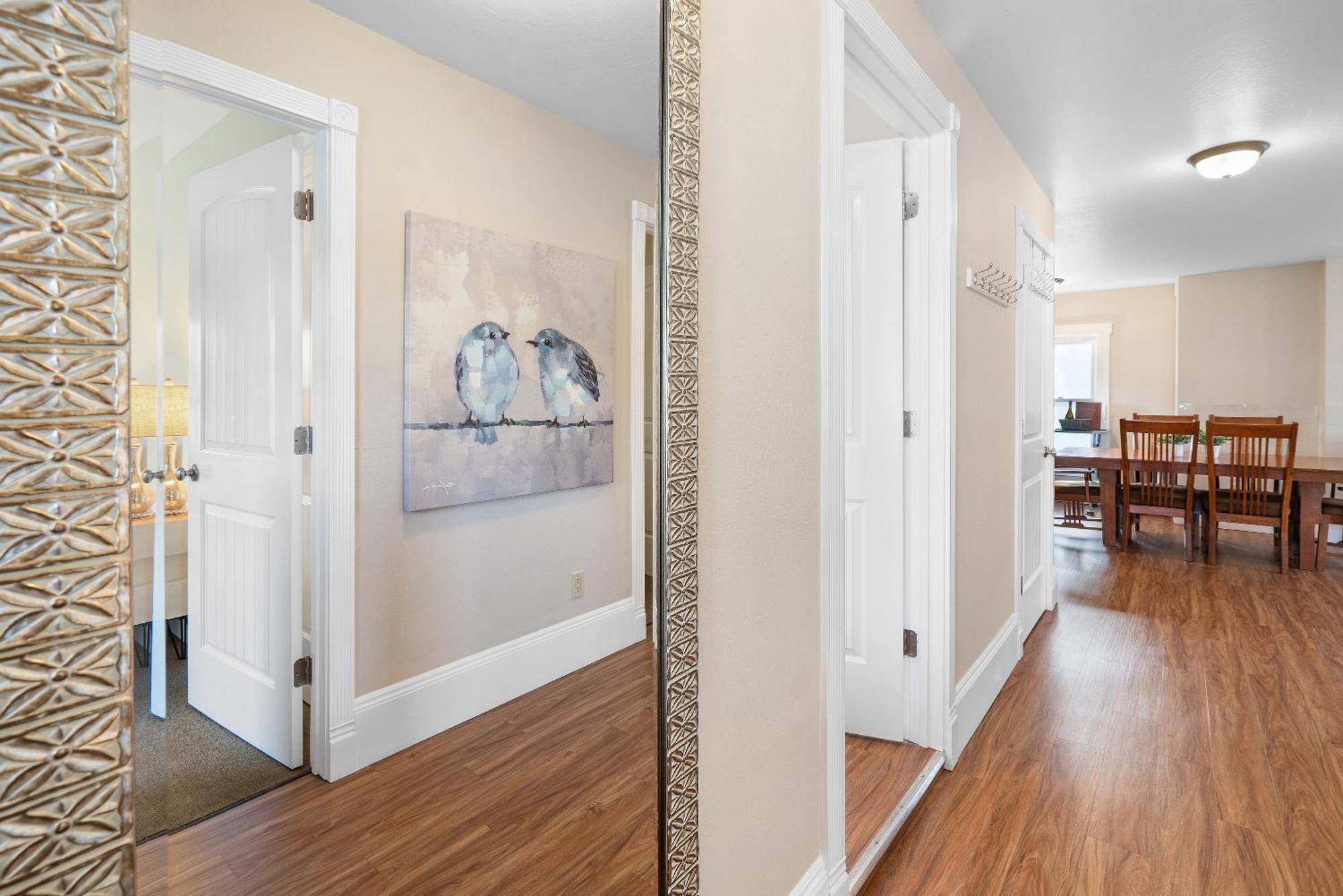 Pioneer Vacation Rentals - Pioneer North Suite Downtown Ашленд Экстерьер фото