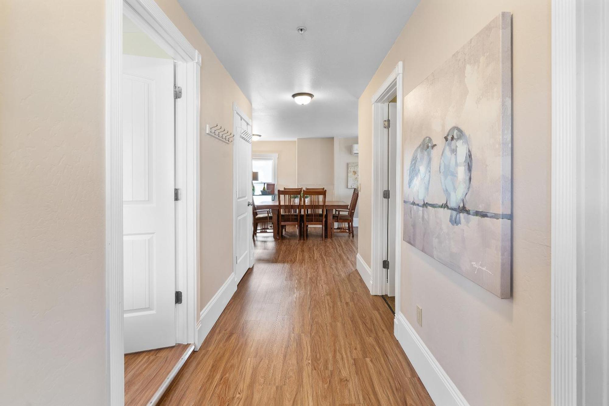 Pioneer Vacation Rentals - Pioneer North Suite Downtown Ашленд Экстерьер фото