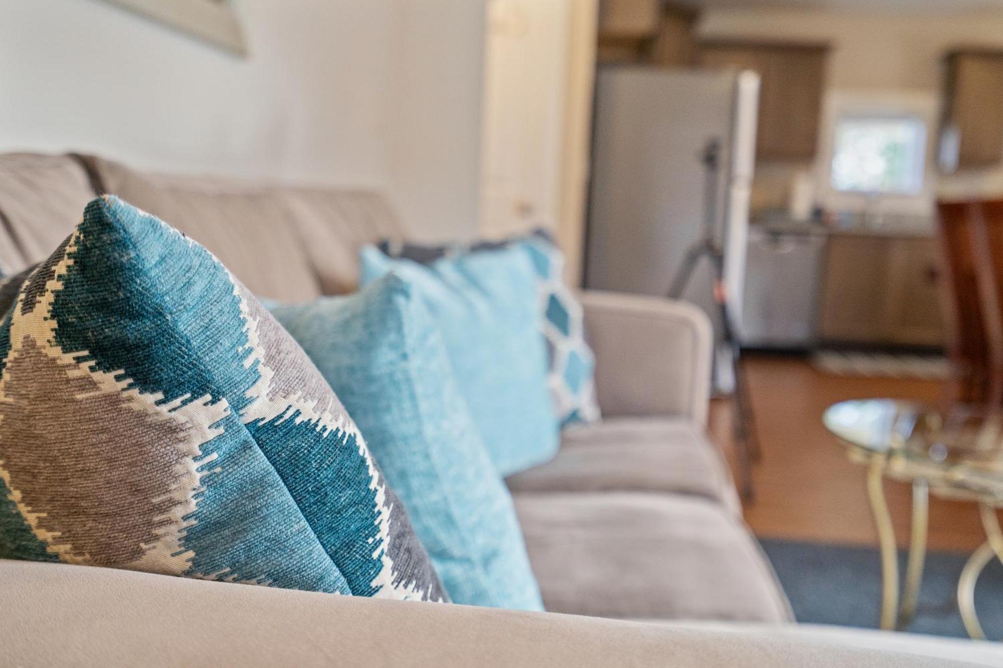 Pioneer Vacation Rentals - Pioneer North Suite Downtown Ашленд Экстерьер фото